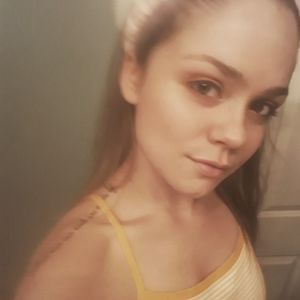 Meet your Posher, Amira